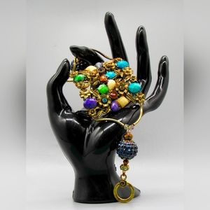 Vintage style Ladies Fashion Bracelet Very Nice Pre-owned